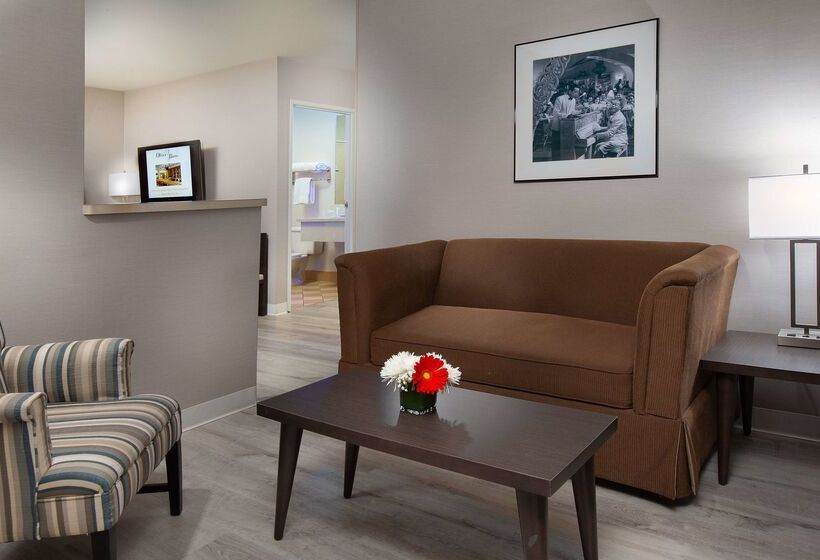 فندق Safari Inn, A Coast