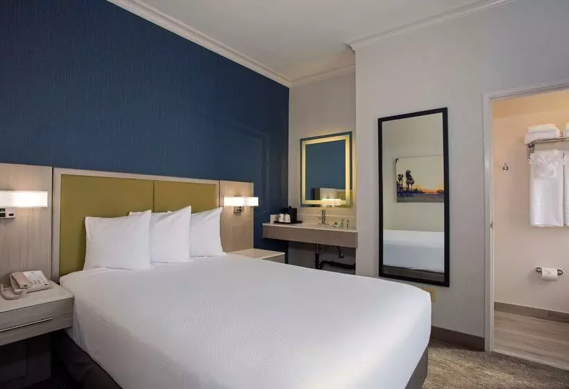 Surestay Hotel By Best Western Santa Monica