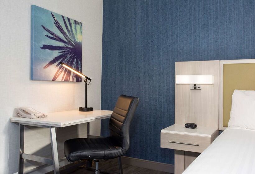 Surestay Hotel By Best Western Santa Monica