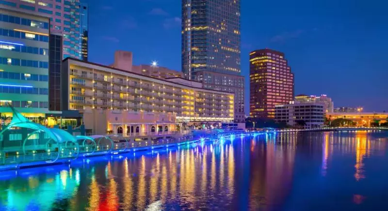 فندق Tampa Riverwalk