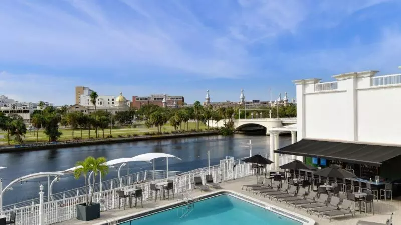 فندق Tampa Riverwalk
