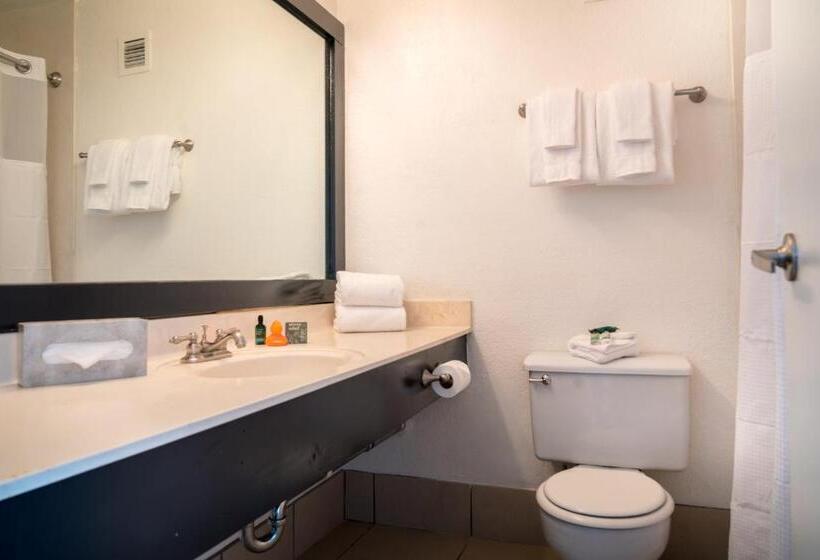 OYO Hotel and Casino Las Vegas