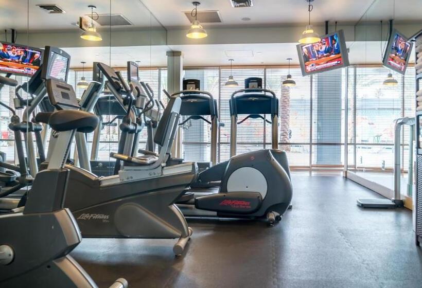 OYO Hotel and Casino Las Vegas