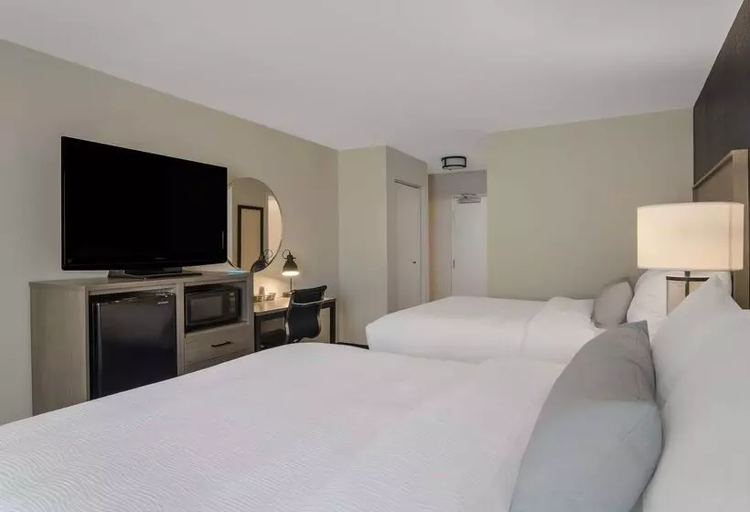 The Inn on Maritime Bay, Ascend Hotel Collection