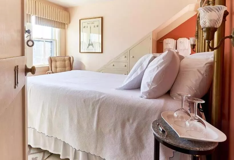 ホテル Cliff Lodge