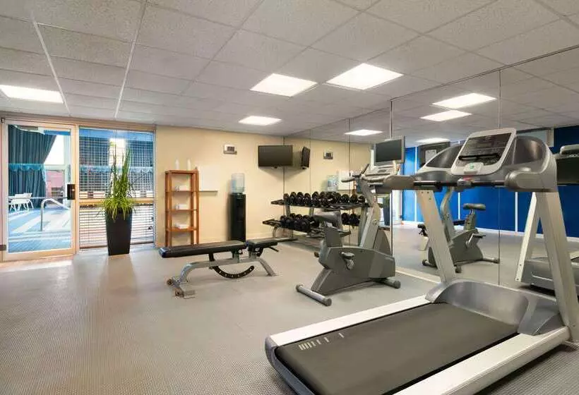 Days Hotel By Wyndham Allentown Airport / Lehigh Valley