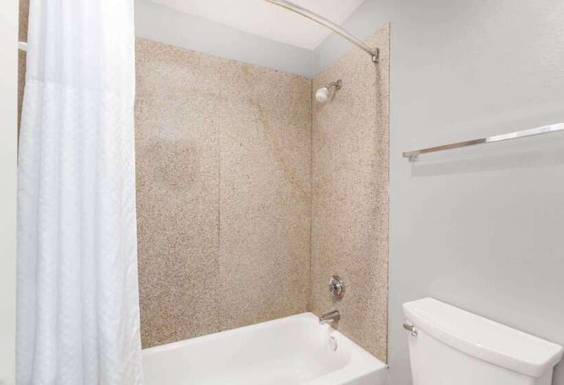 Hotelli Days Inn By Wyndham Austin/university/downtown