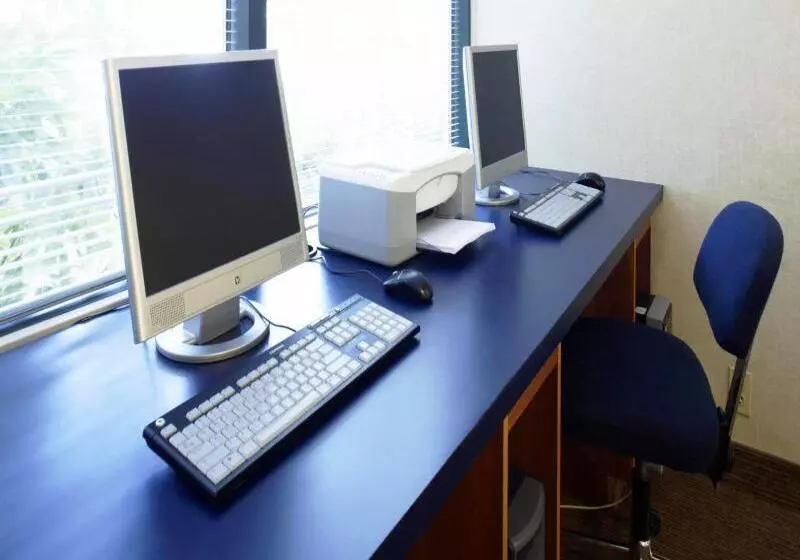 فندق Four Points By Sheraton Charlotte