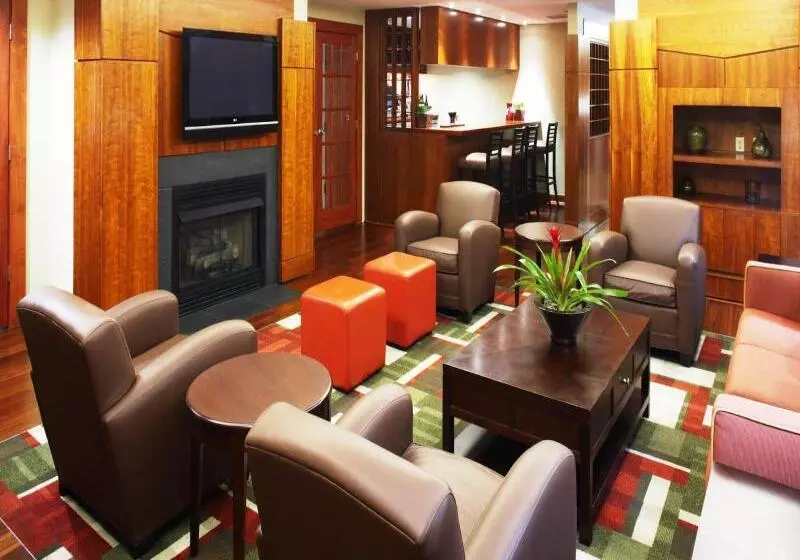 فندق Four Points By Sheraton Charlotte