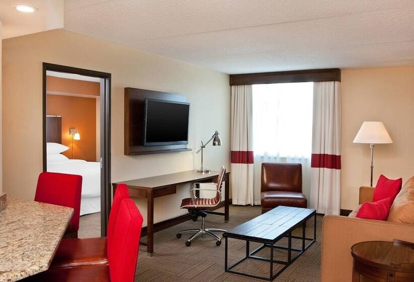 Отель Four Points By Sheraton Saginaw