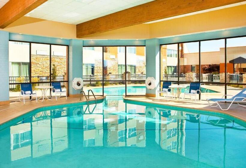 Отель Four Points By Sheraton Saginaw