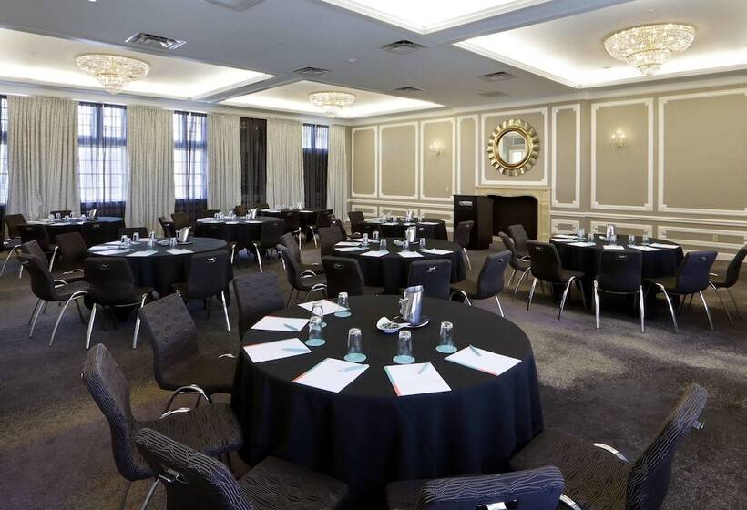 هتل Le Méridien Dallas, The Stoneleigh