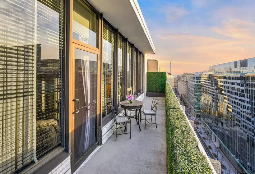 Отель Le Méridien Washington, D.C., The Madison