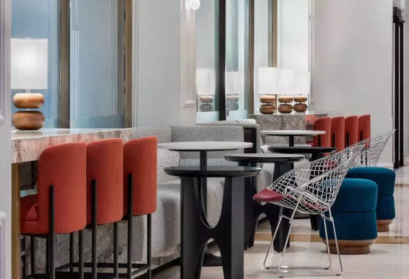 Отель Le Méridien Washington, D.C., The Madison