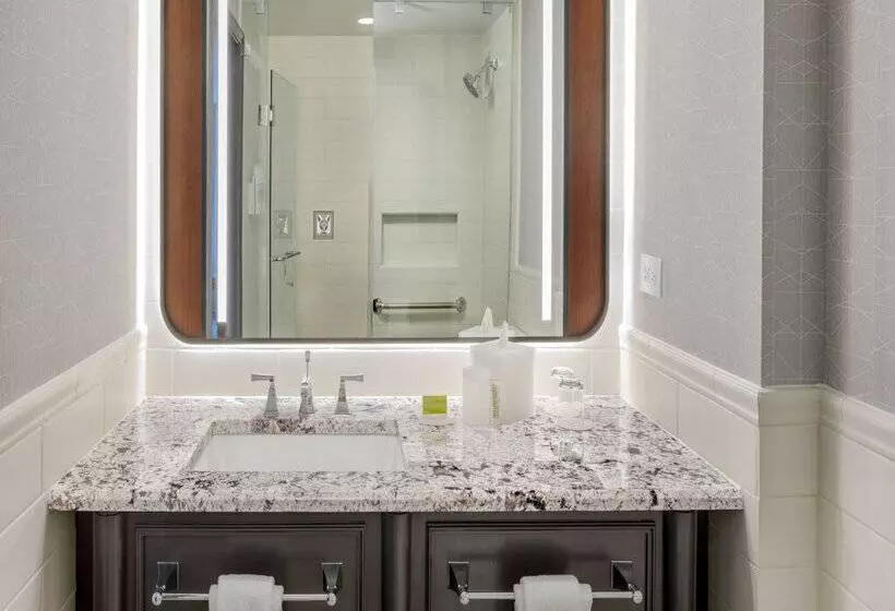 Отель Le Méridien Washington, D.C., The Madison