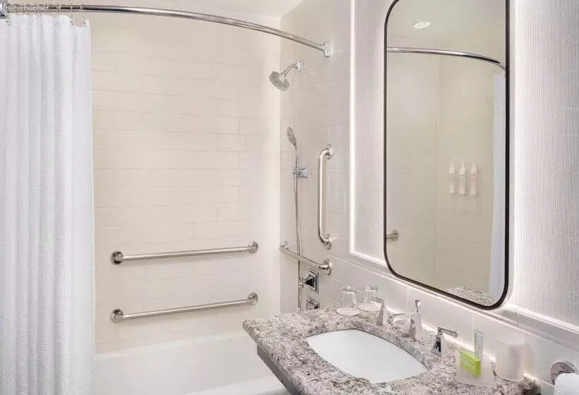 Отель Le Méridien Washington, D.C., The Madison