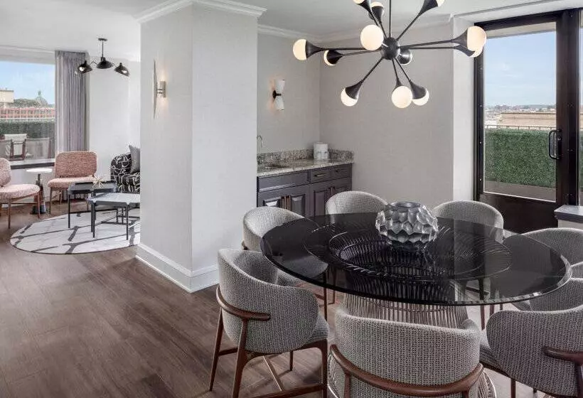 Отель Le Méridien Washington, D.C., The Madison