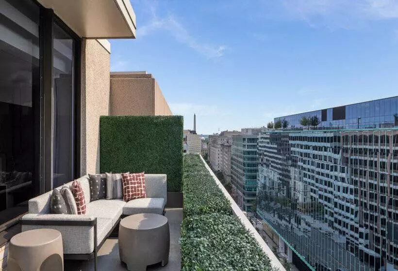 Отель Le Méridien Washington, D.C., The Madison