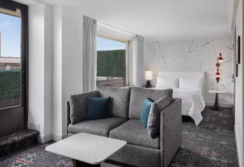 Отель Le Méridien Washington, D.C., The Madison