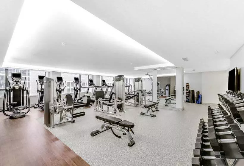 Отель Le Méridien Washington, D.C., The Madison