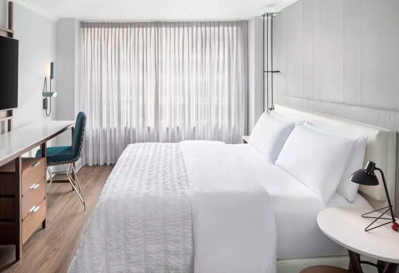 Отель Le Méridien Washington, D.C., The Madison