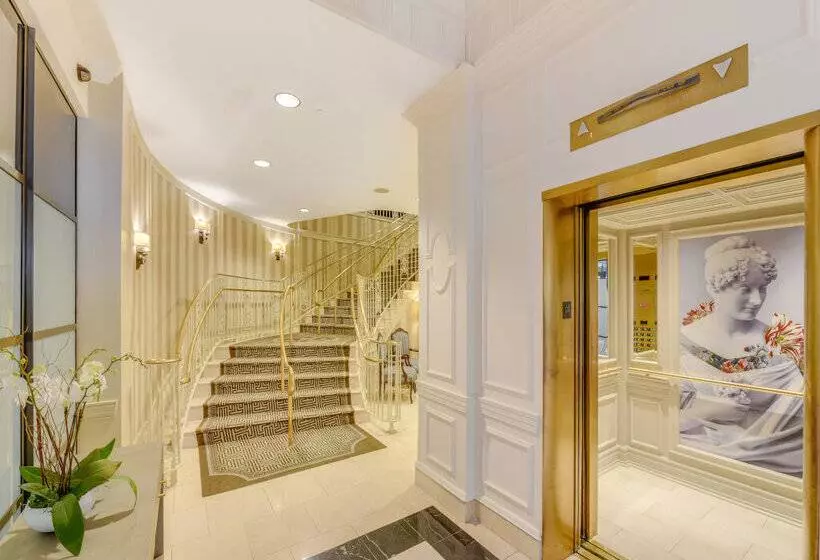 Отель Le Méridien Washington, D.C., The Madison