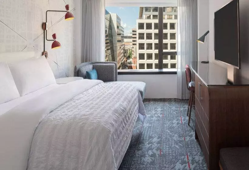 Отель Le Méridien Washington, D.C., The Madison