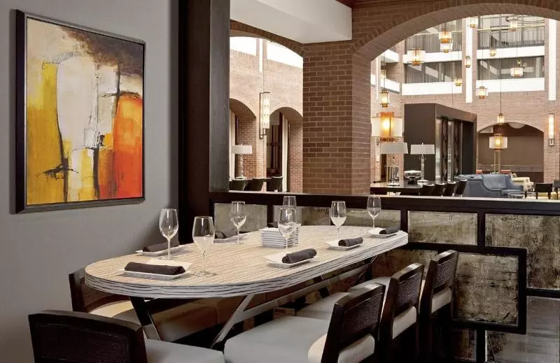 Отель Philadelphia Marriott Old City