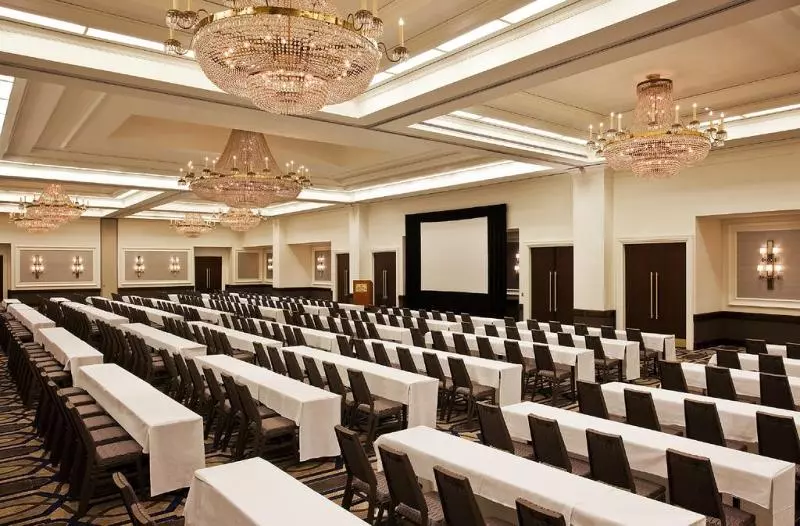 Отель Philadelphia Marriott Old City