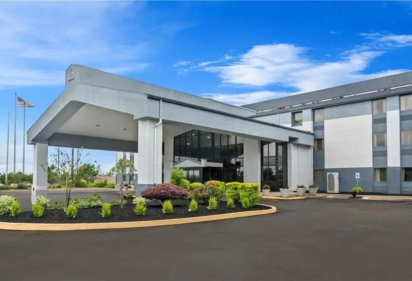 ホテル Quality Inn Lexington East Hamburg Area