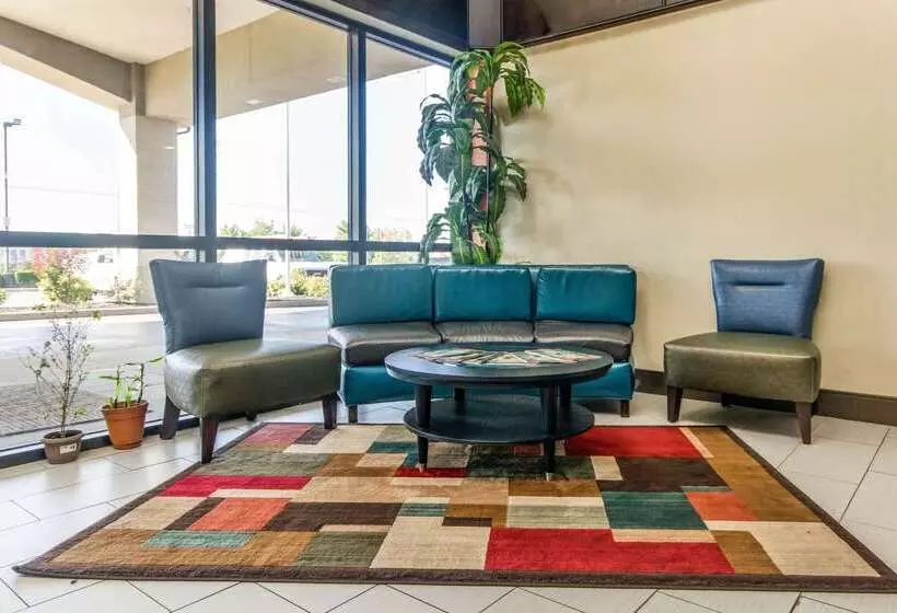 ホテル Quality Inn Lexington East Hamburg Area