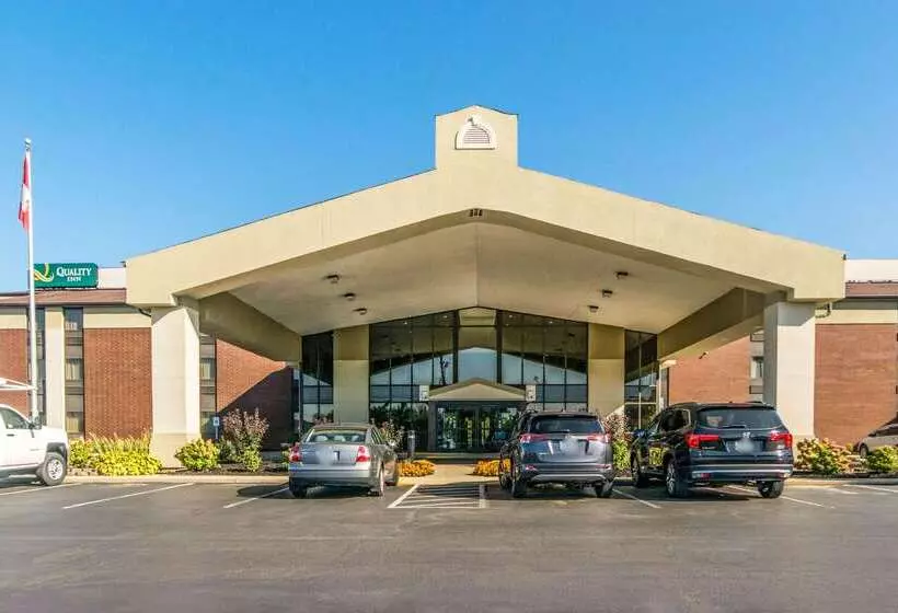ホテル Quality Inn Lexington East Hamburg Area