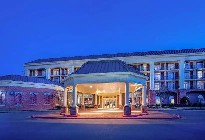 هتل Sheraton Music City Nashville Airport