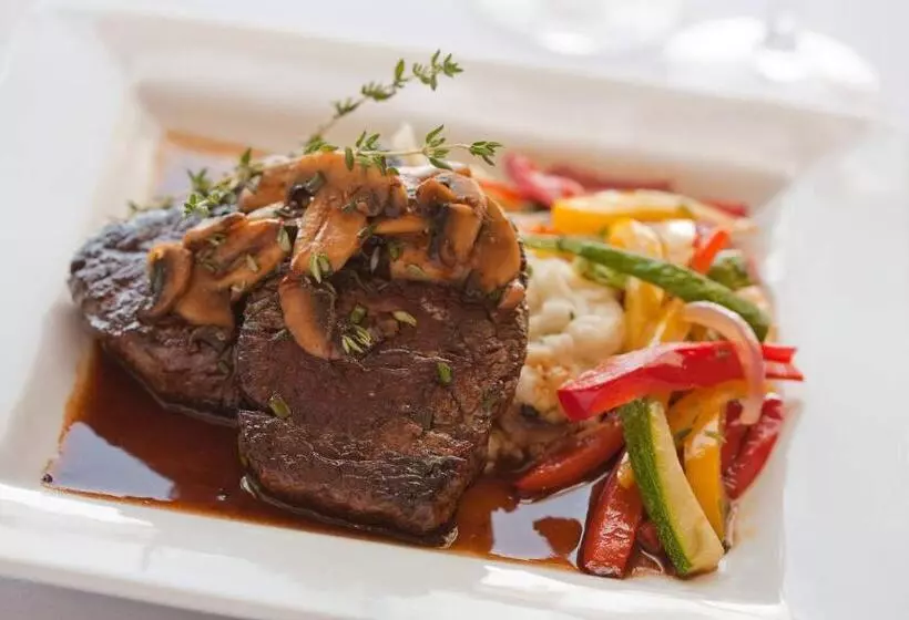 호텔 Sheraton Portsmouth Harborside