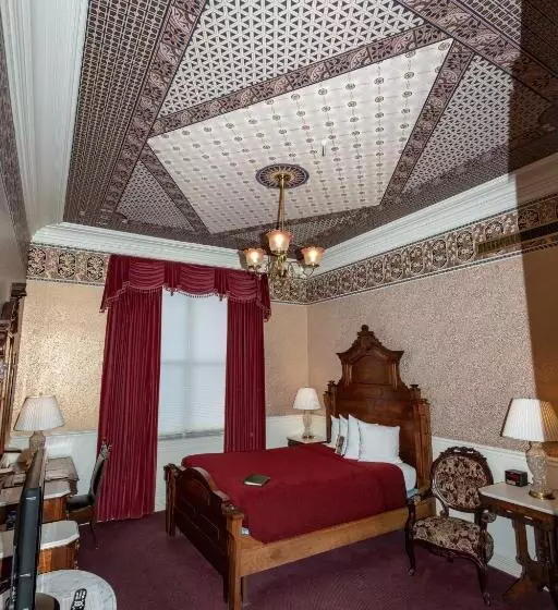 فندق Historic Strater