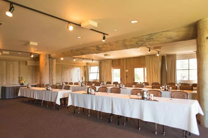 Otel Sun Mountain Lodge