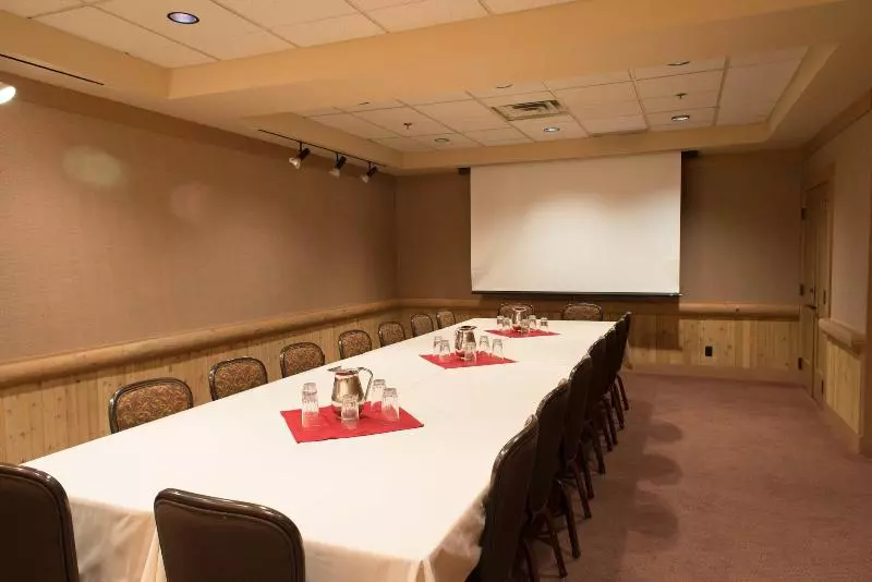 Otel Sun Mountain Lodge