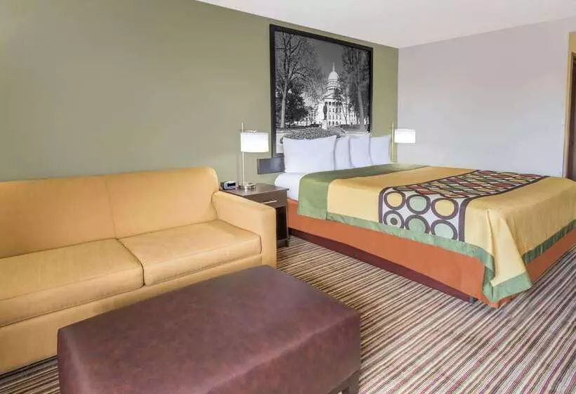فندق Super 8 By Wyndham Madison South