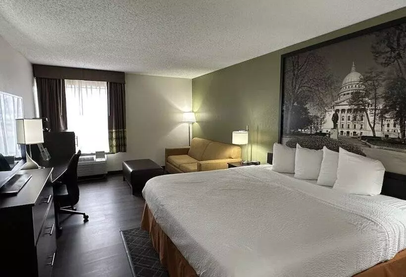 فندق Super 8 By Wyndham Madison South