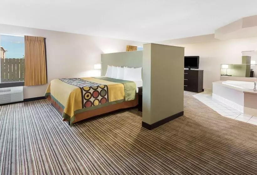 فندق Super 8 By Wyndham Madison South
