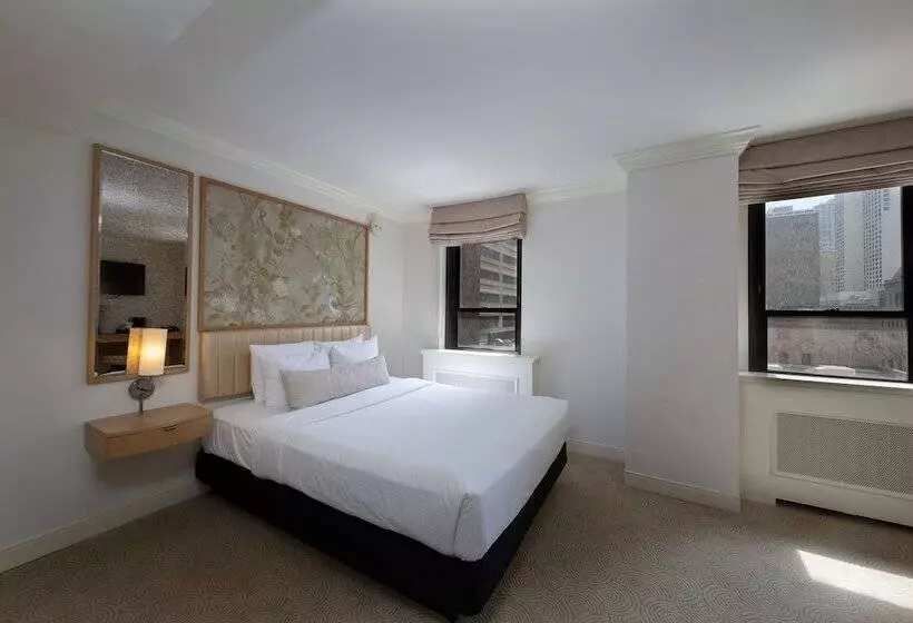 בית מלון כפרי Warwick Allerton  Chicago