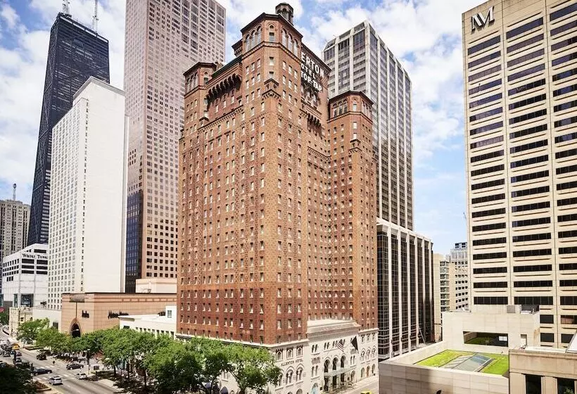 בית מלון כפרי Warwick Allerton  Chicago