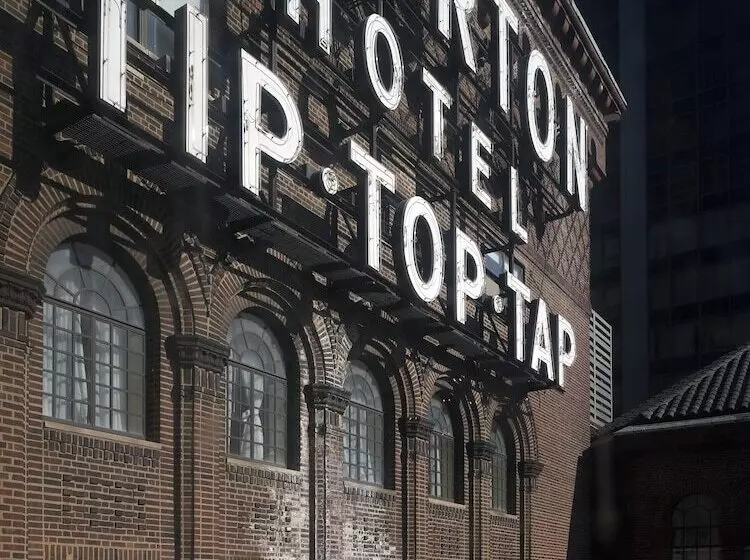 בית מלון כפרי Warwick Allerton  Chicago