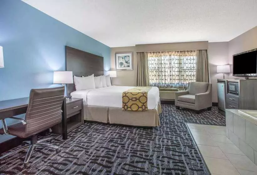 فندق على الطريق Baymont By Wyndham Joliet