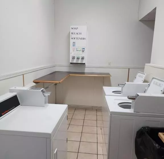 مُتل Grizzly Inn