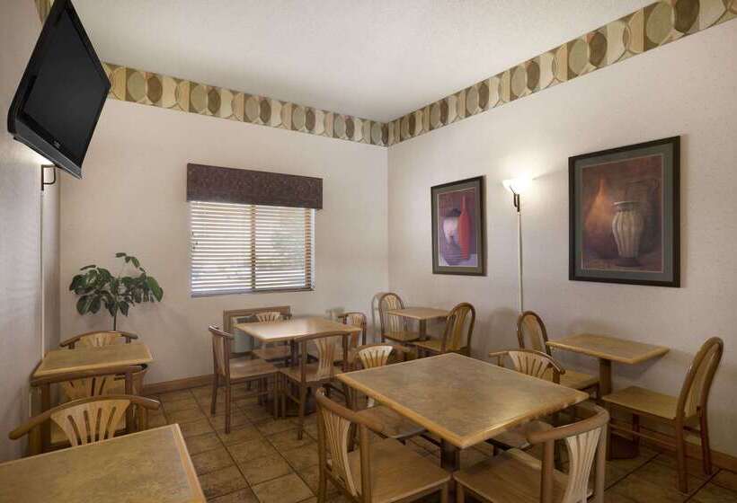 モーテル Super 8 By Wyndham Collinsville St. Louis