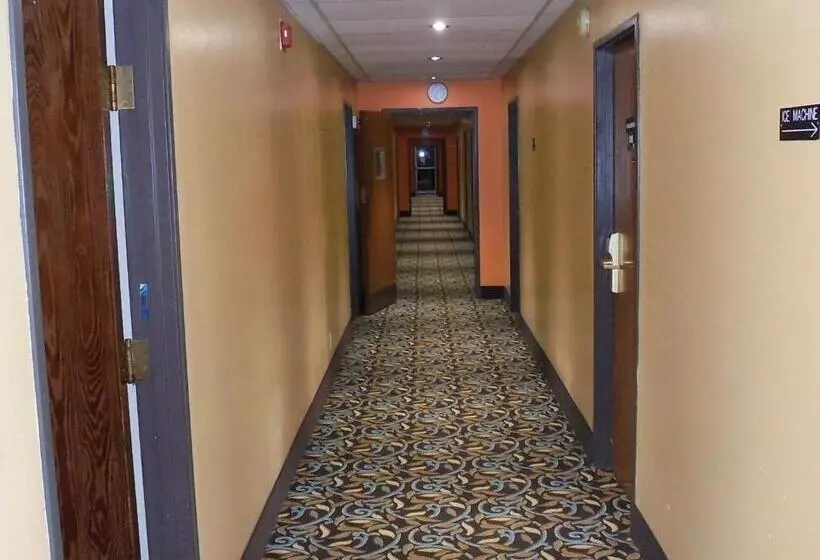 Мотель Super 8 By Wyndham Okawville