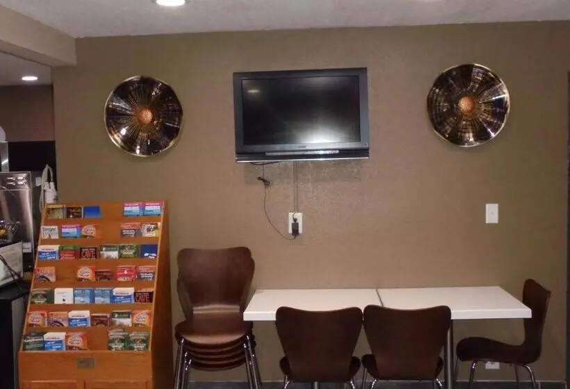 Мотель Super 8 By Wyndham Okawville