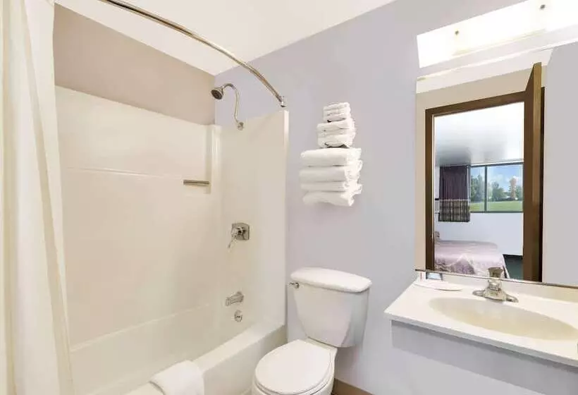 فندق على الطريق Super 8 By Wyndham Spearfish