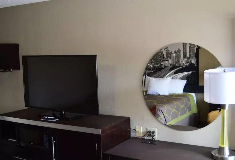 فندق على الطريق Super 8 By Wyndham Stockbridge